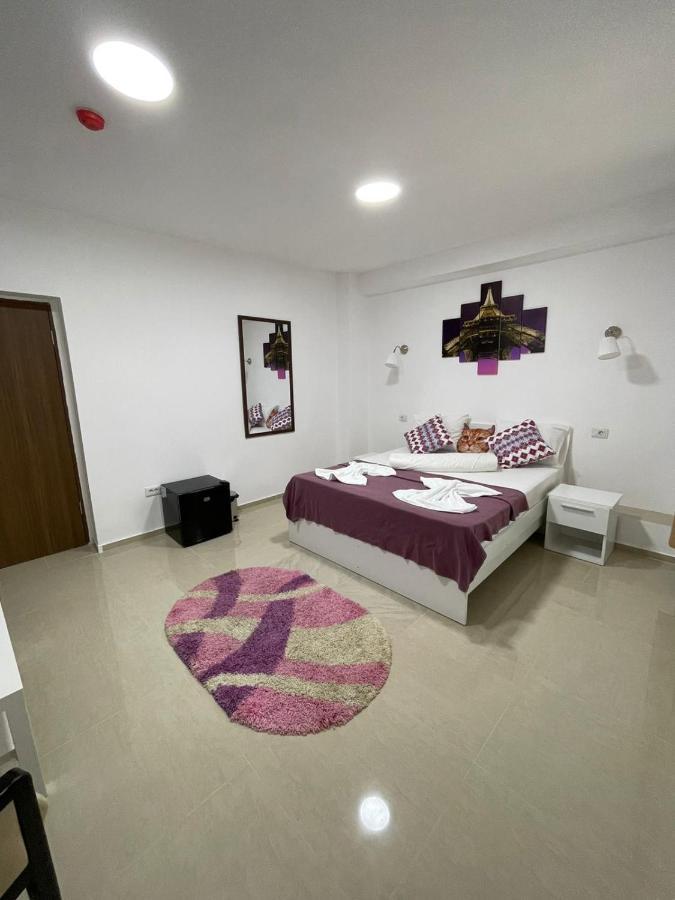 Hostel Tripoli Palace Bukarest Exterior foto